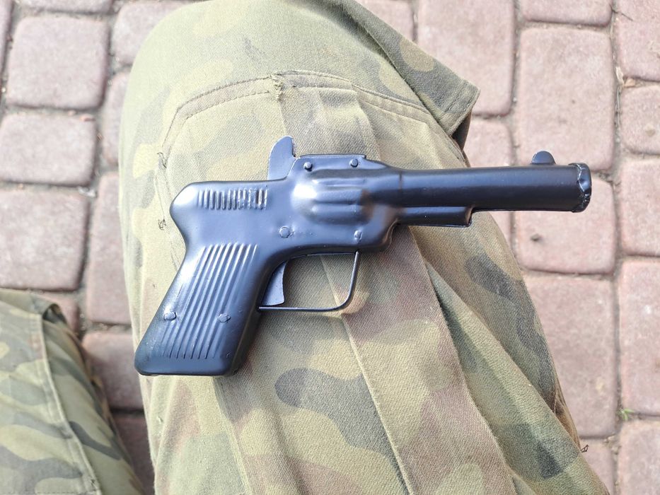 Pistolet Korkowiec z PRL-U.