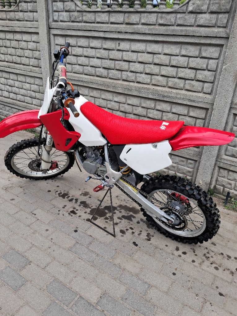 Cross Honda cr 85.