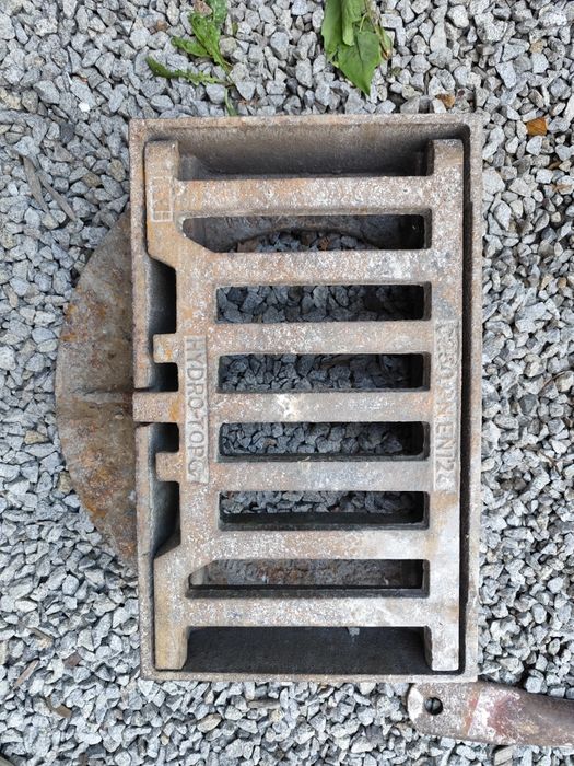 Wpust uliczny ściekowy kratka ściekowa C250 25t ton