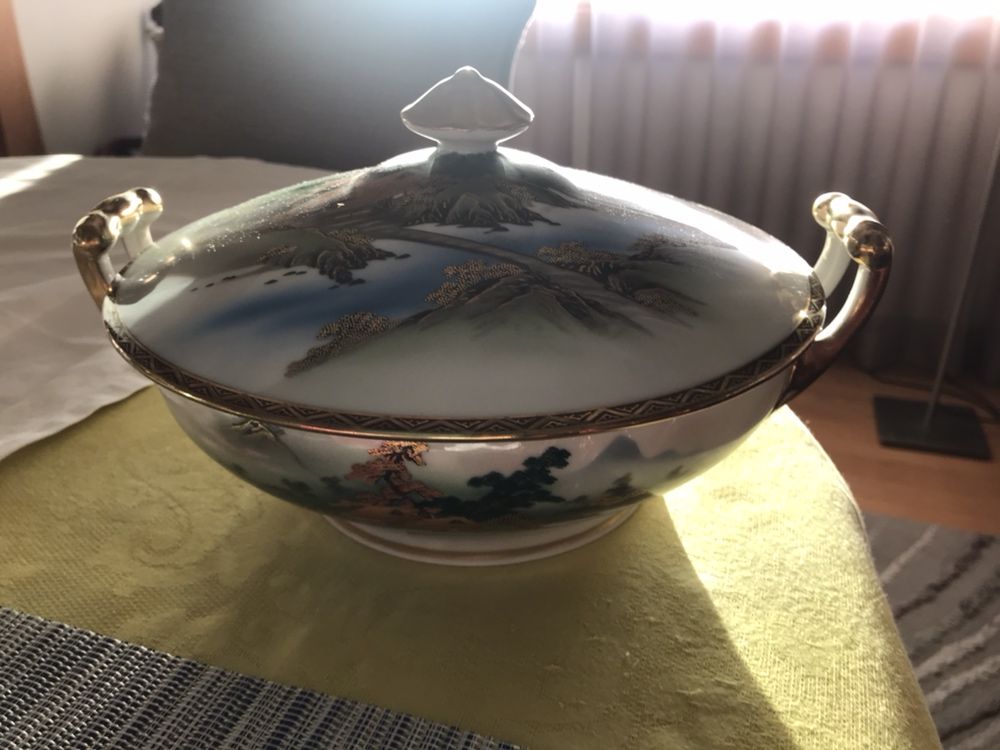 Serviço Jantar SATSUMA JAPÃO SEC. XIX/porcelana c fio ouro