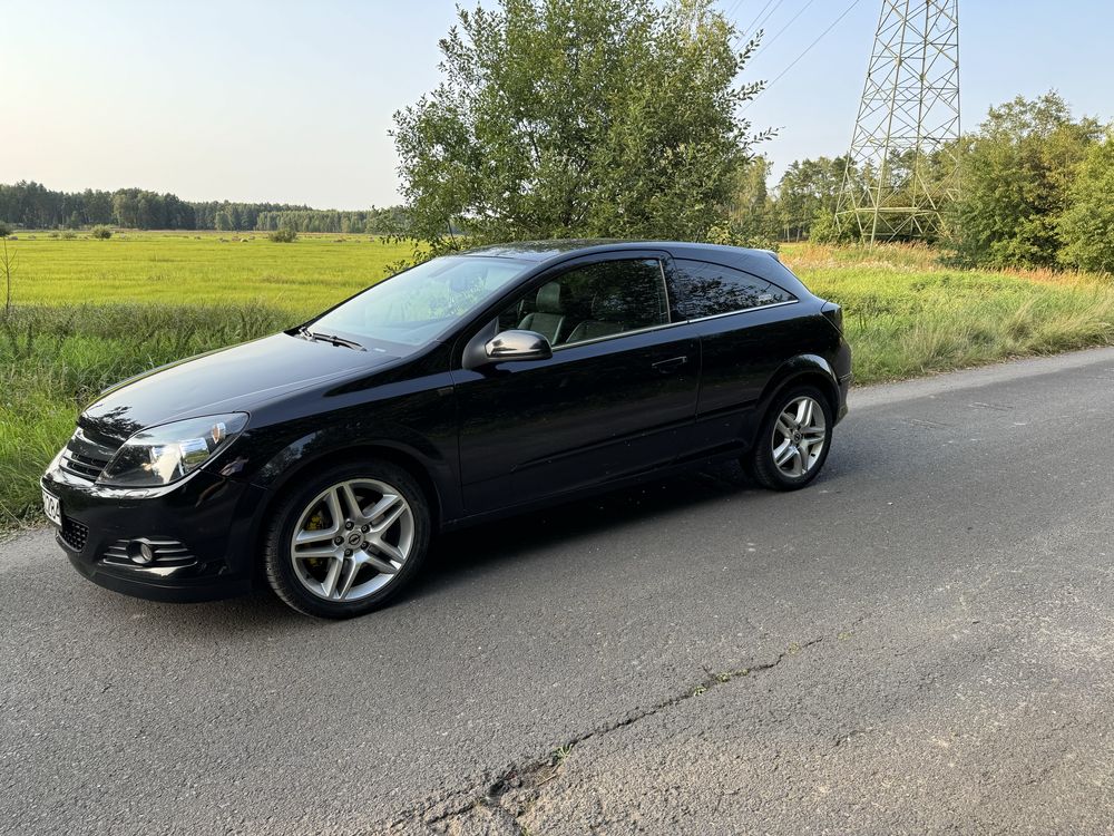 Opel astra h gtc