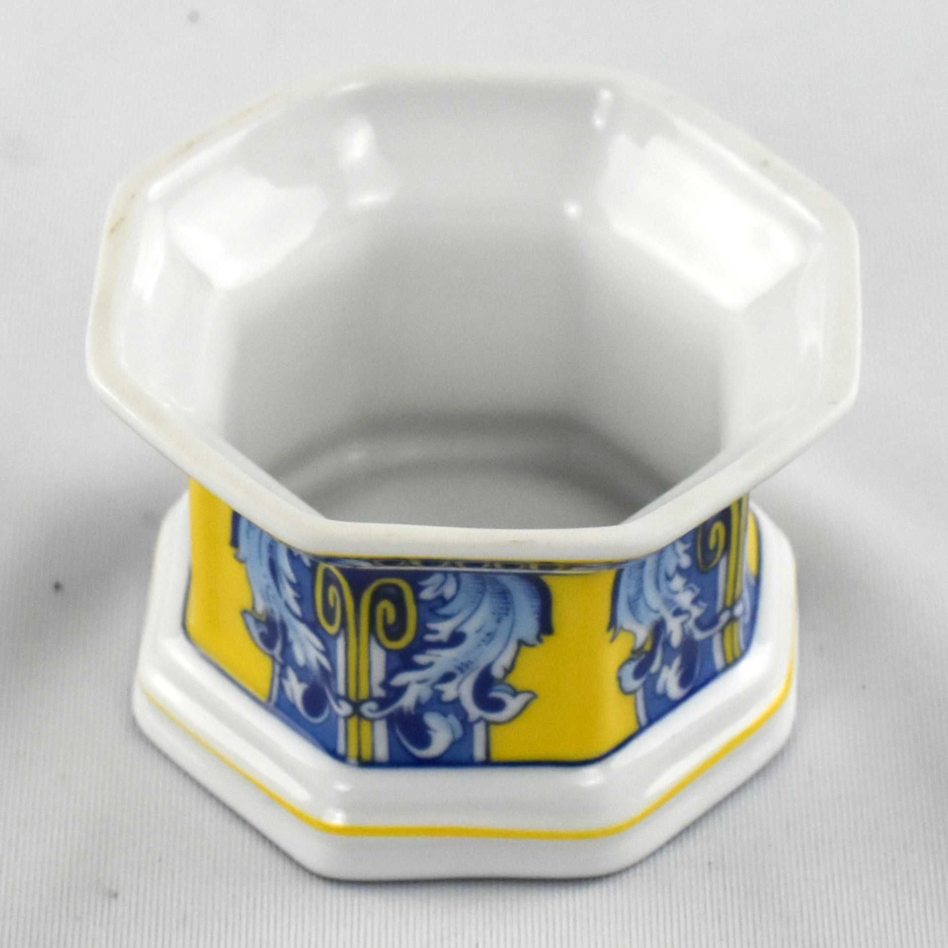 Saleiro oitavado em porcelana “O sal e a arte da Porcelana”