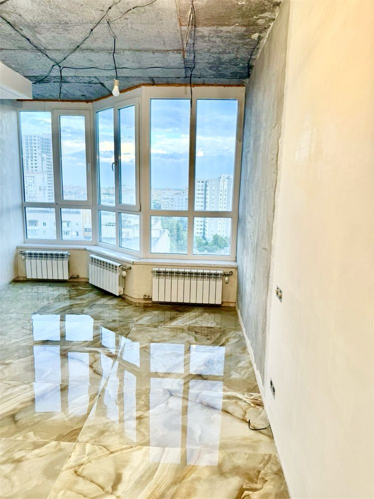 Продається  3х кім. кв. В Центрі міста по  вул. Грушевського