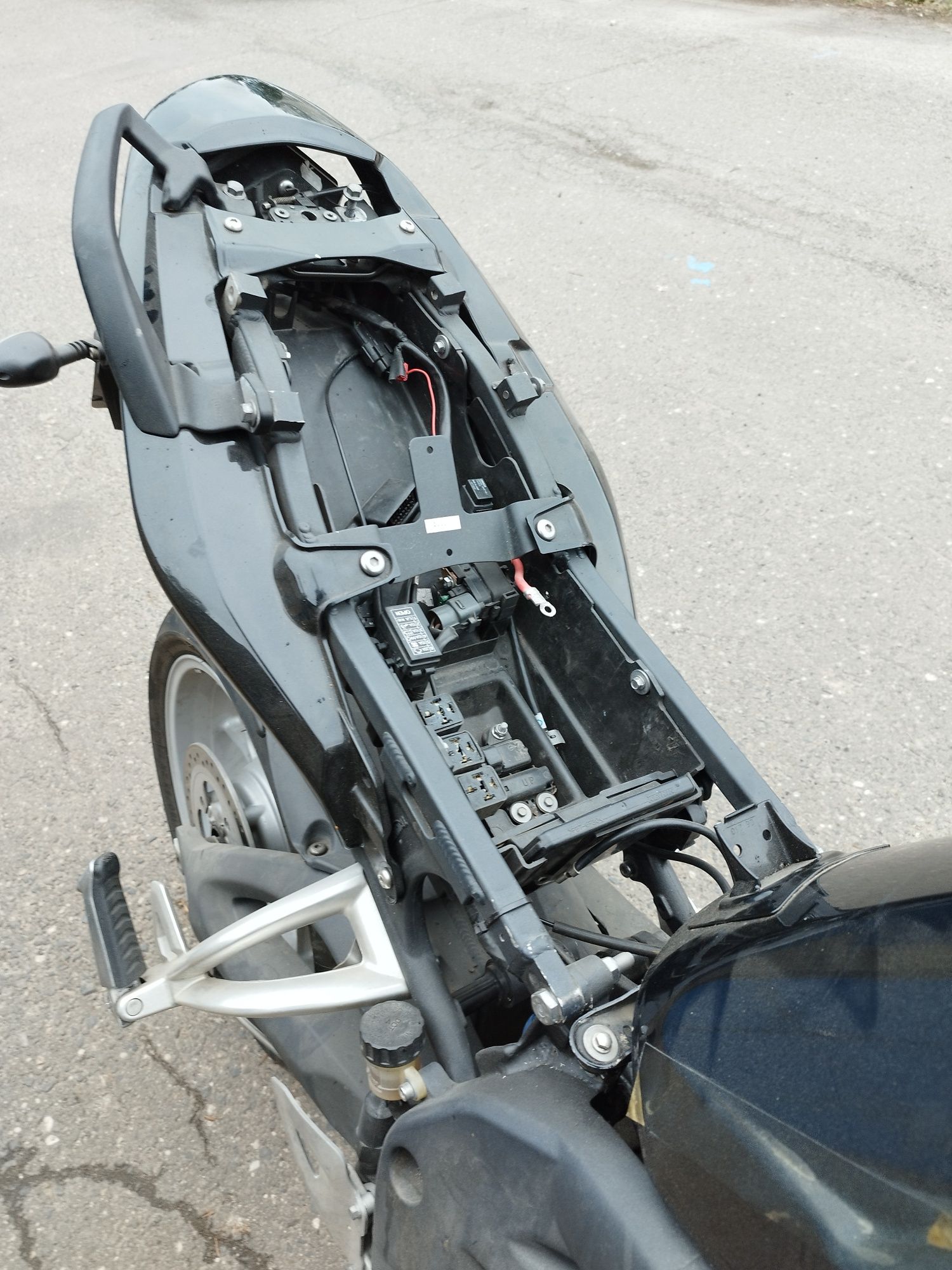 Triumph Tiger 1050 sprowadzony,niekompletny