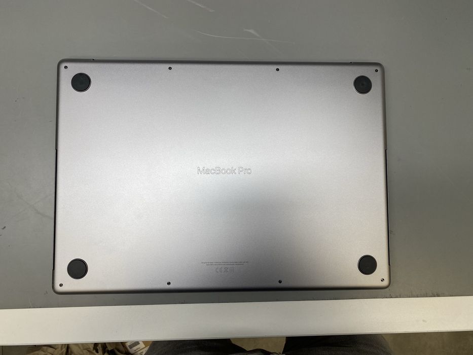 Macbook Pro 16” 2021року M1 Pro 32Gb / 1TB