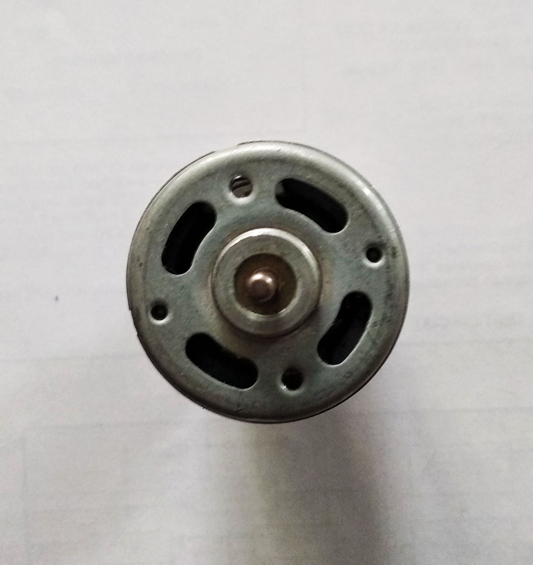 Двигатель постоянного тока 9,6v 30W
