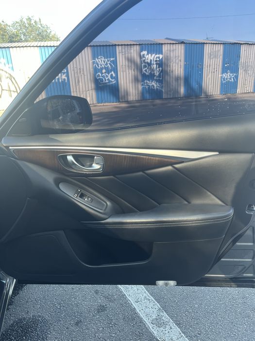 Infiniti Q50 Hybrid