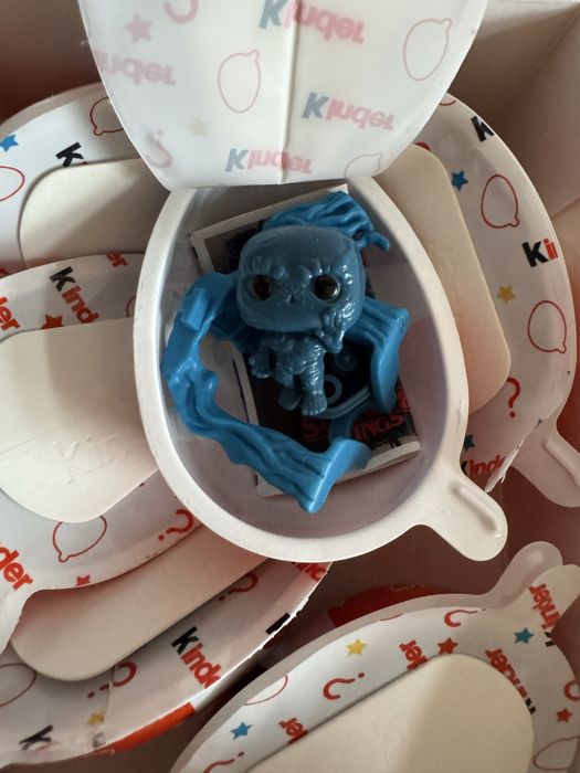 игрушки kinder joy stranger things обмен/продажа