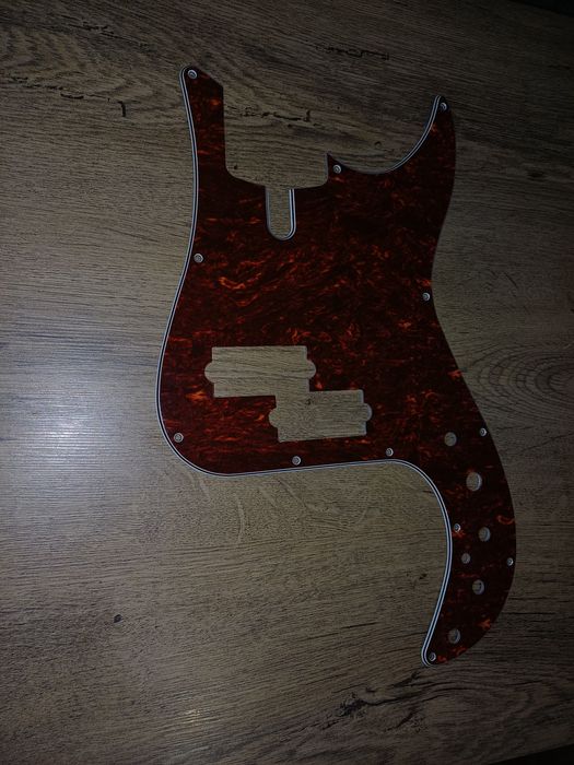 Pickguard do Marcus Miller sire p7