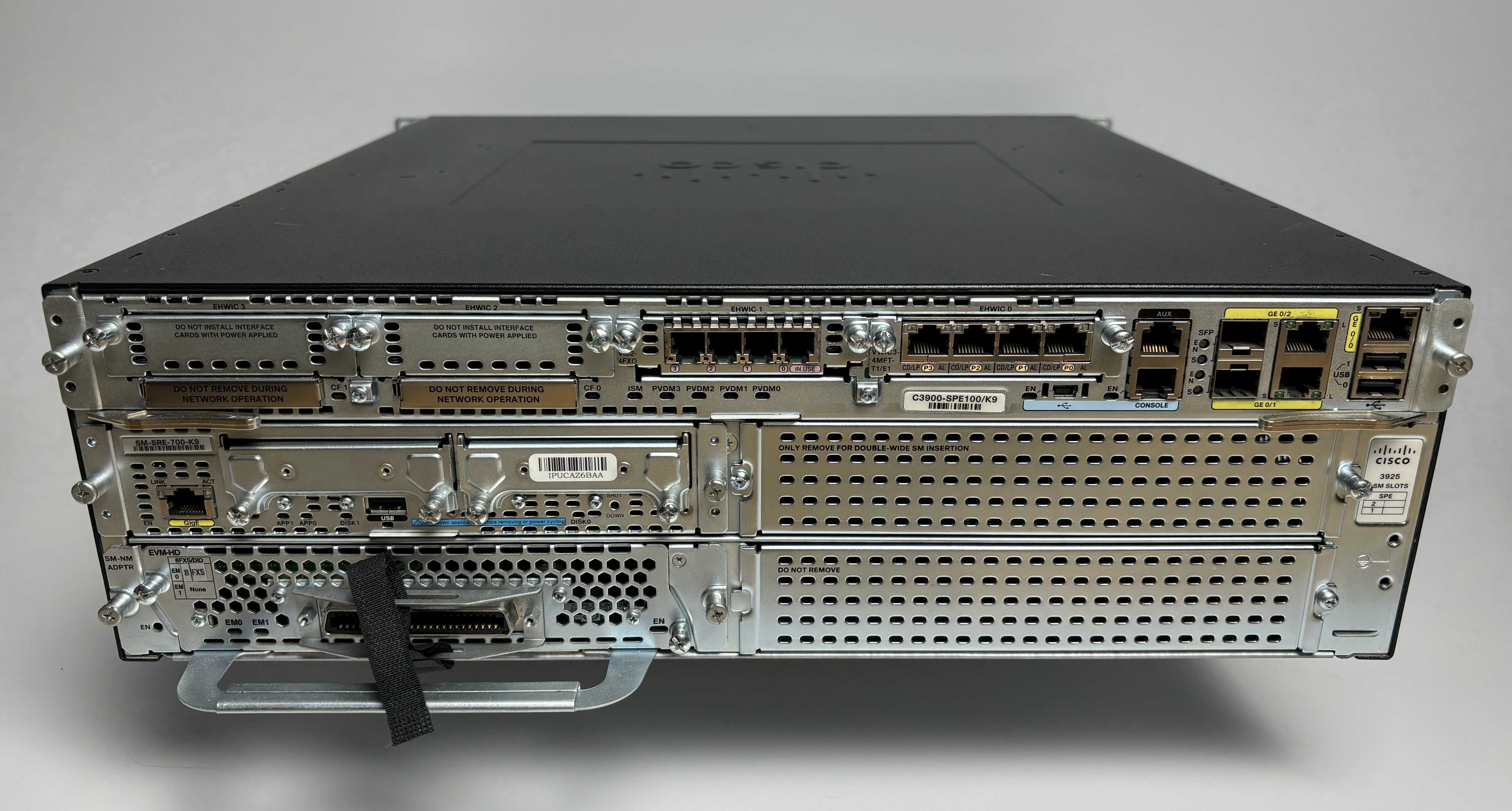 Маршрутизатор Cisco 3925 с большим кол-вом модулей расширения