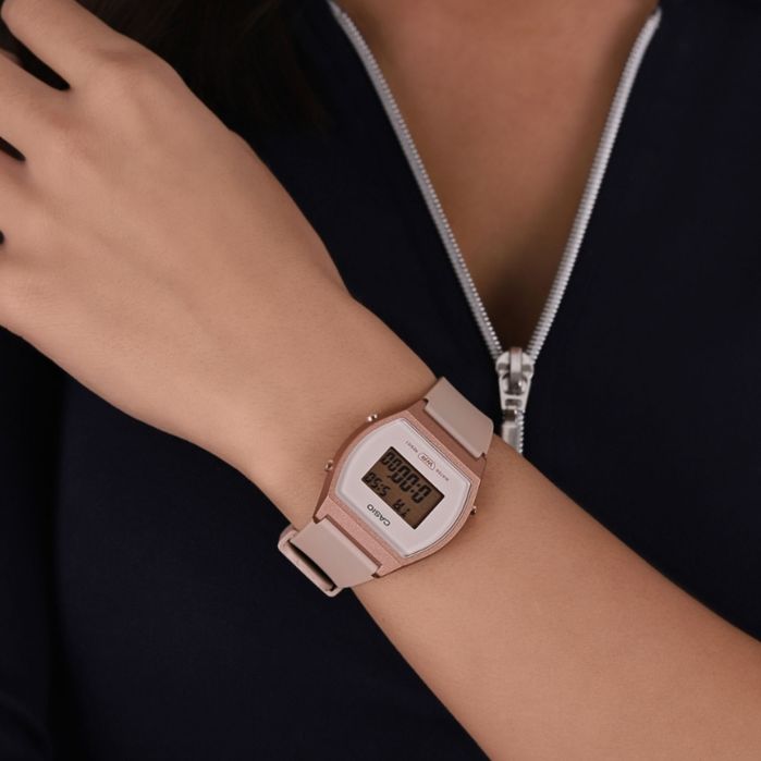 Годинник CASIO часы кварц електронний