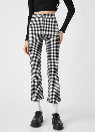 Zara Штани в клітинку з невеликим кльошем,