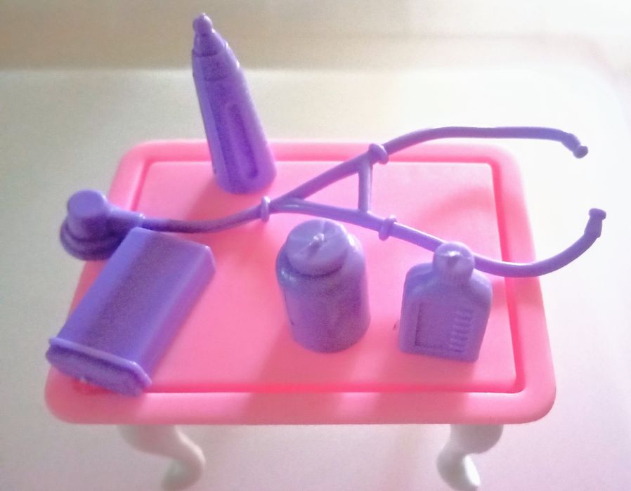 Barbie clínica veterinária 1997 . Não é negociável.