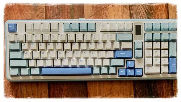 Mechlands Vibe99 tri-mode 1800 layout 1k polling