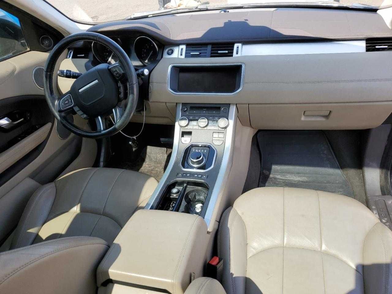 Автомобіль 2017 Land Rover Range Rover Evoque SE