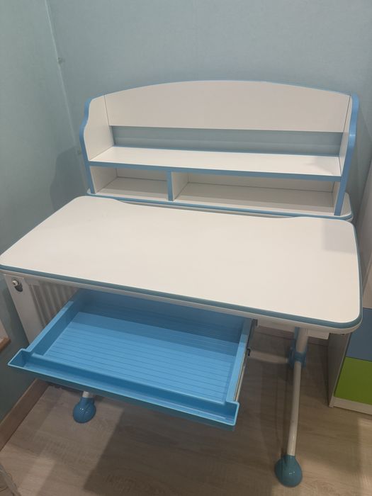 Зростаюча парта mealux