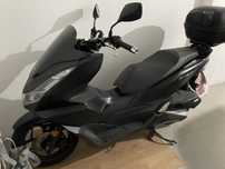 Honda PCX 125 com Topcase