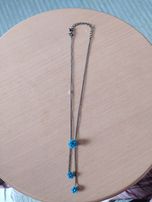 Colar corrente com flores em azul
