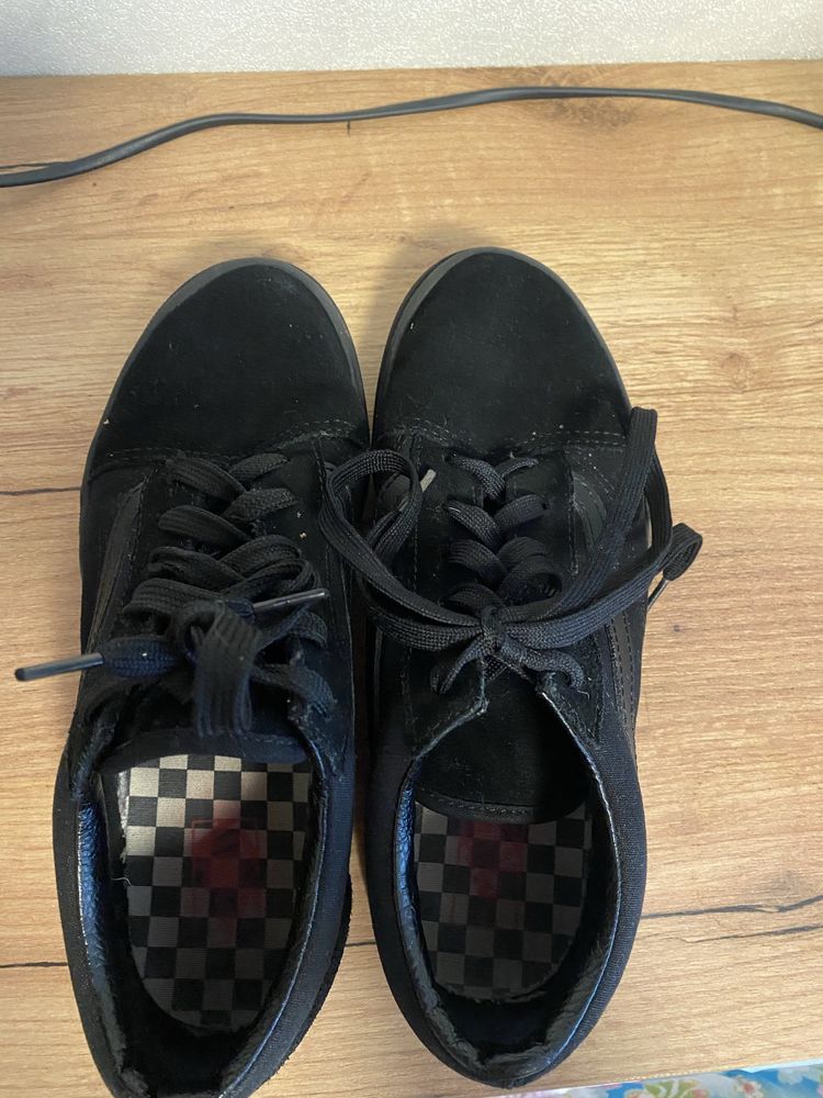Продам кеди Vans 38 розмір
