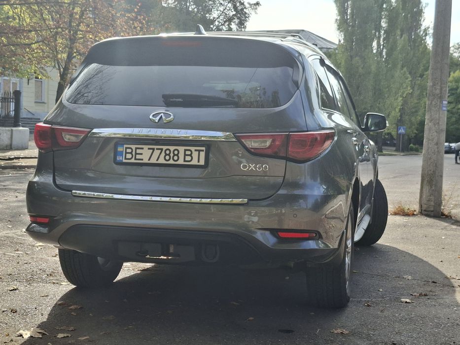 Продажа авто кроссовер Инфинити