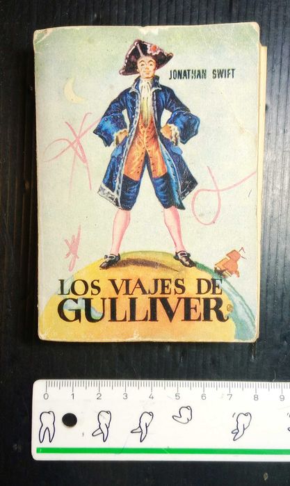 Livrinho antigo em Espanhol Los Viages de Gulliver