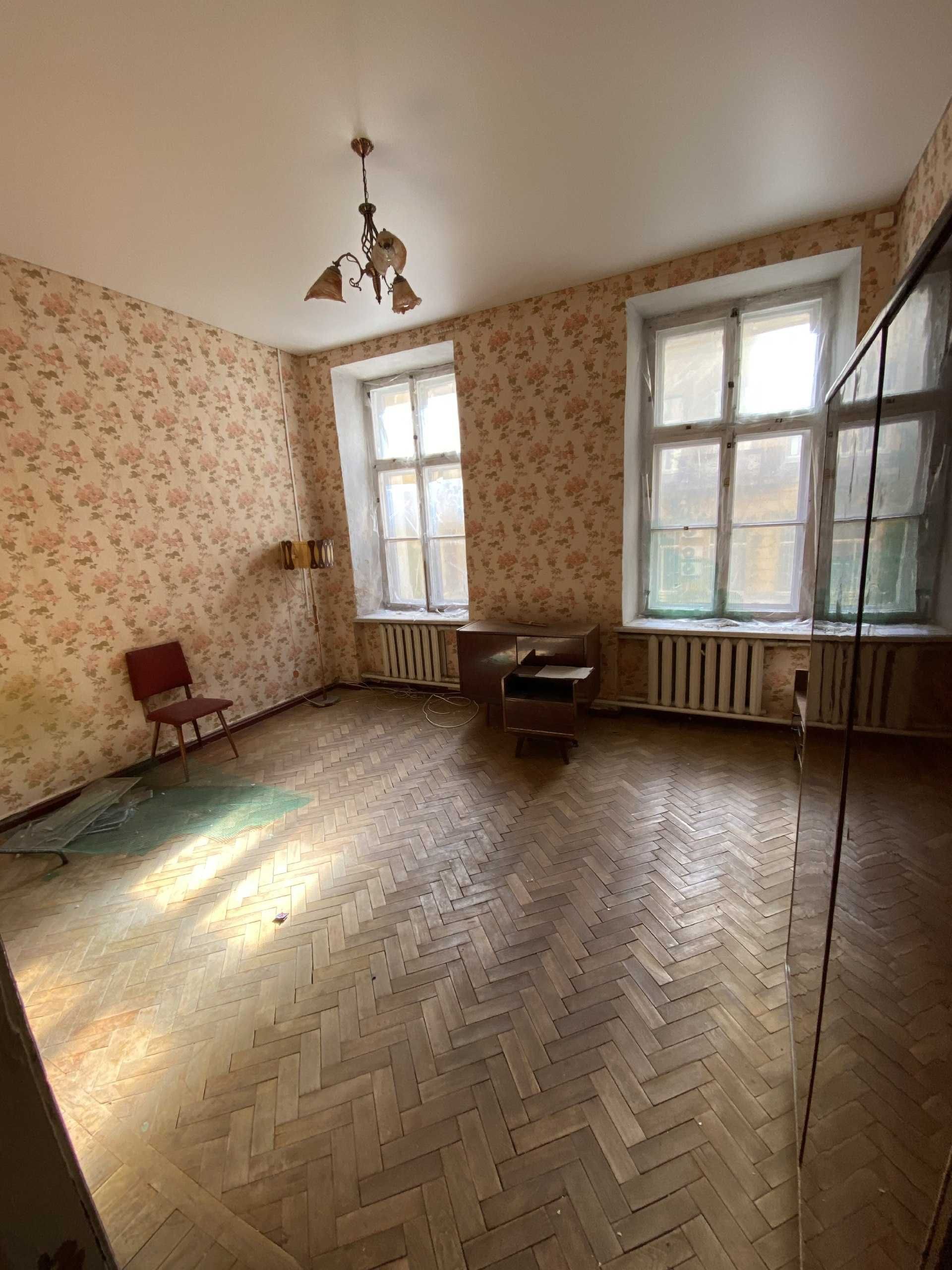 Продам 2 ком квартиру в Центре