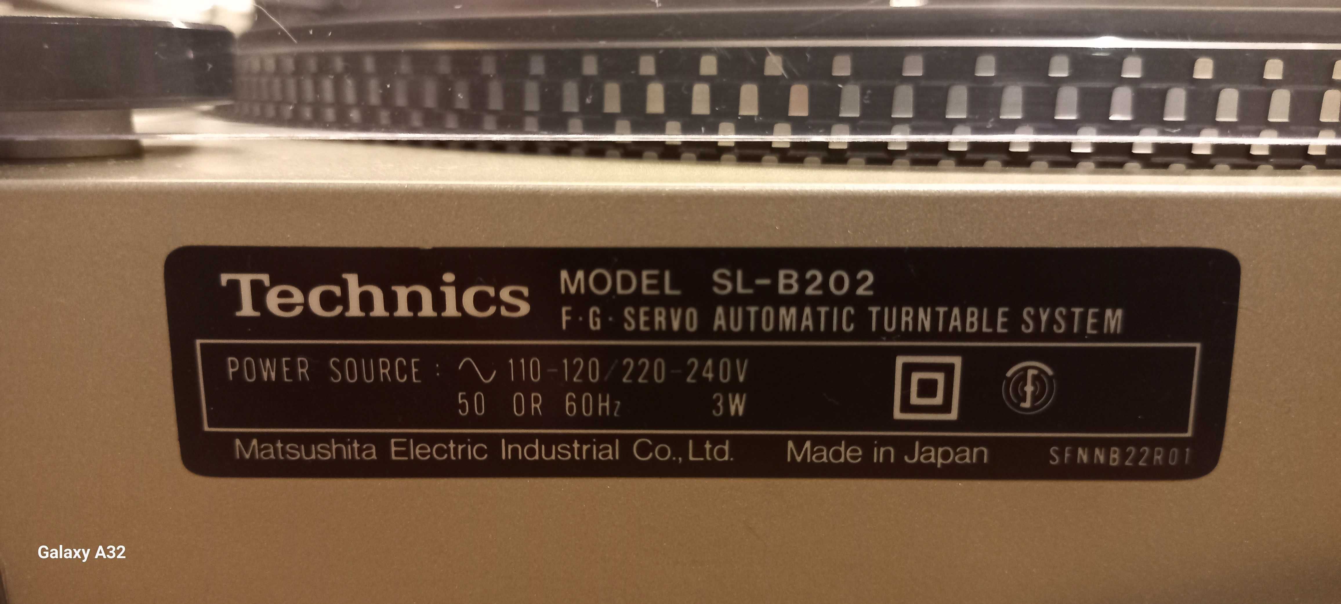 Gramofon TECHNICS SL-B202
