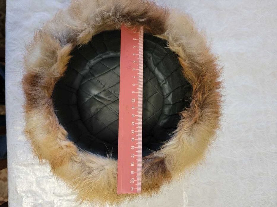 Шапка лисяча, жіноча, зимова.