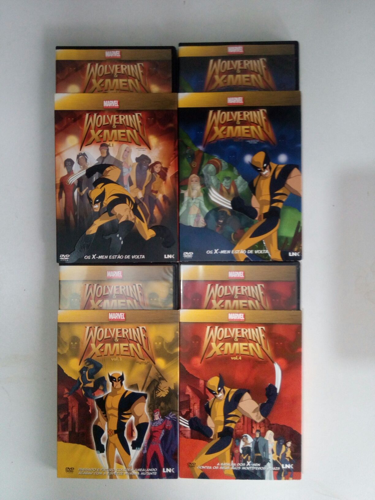 4 DVD "Wolverine & X-Men" da Marvel, 100€.