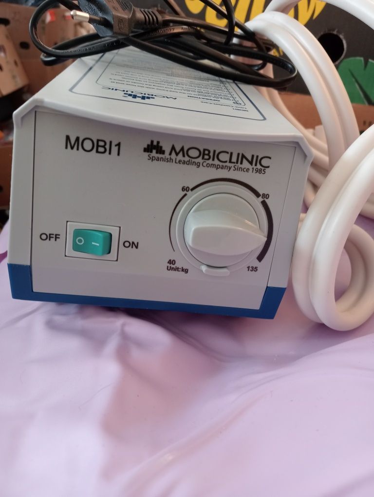 Urządzenie Mobi1 Mobiclinic do pompowania materaca na odlezyny