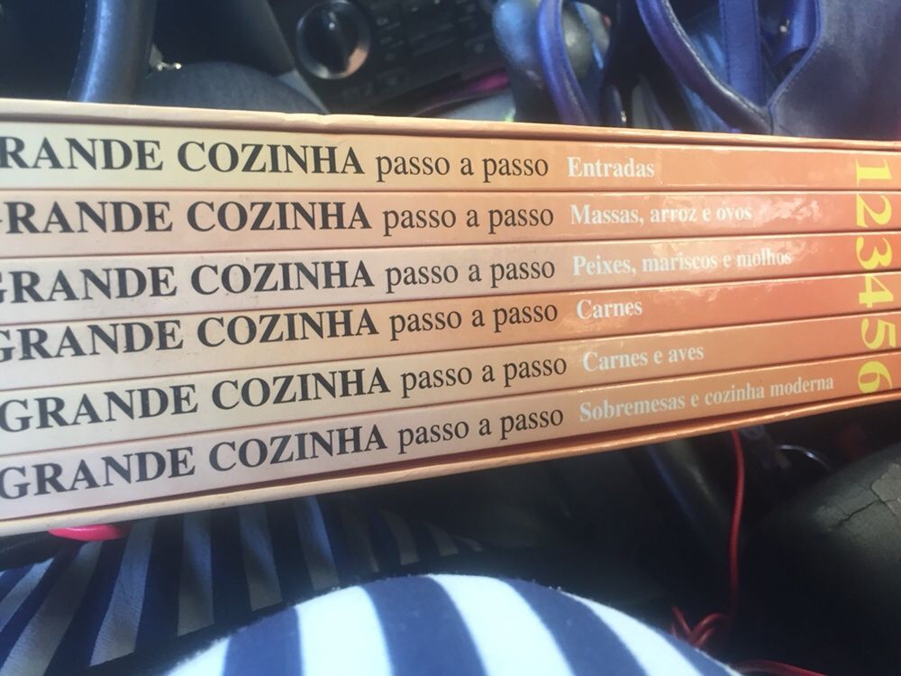 Coleção de livros de culinária