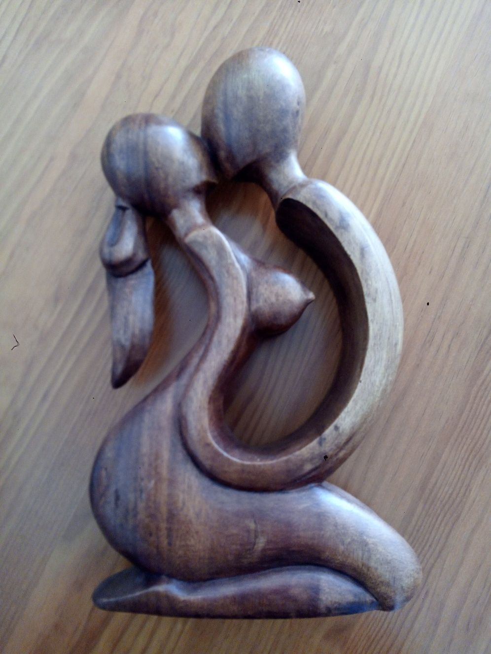 Figura decorativa em madeira