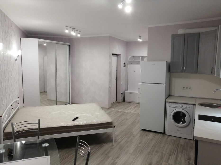 1-кімнатна квартира довгостроково (2,3 км) м.Академ (Олевська, 11)