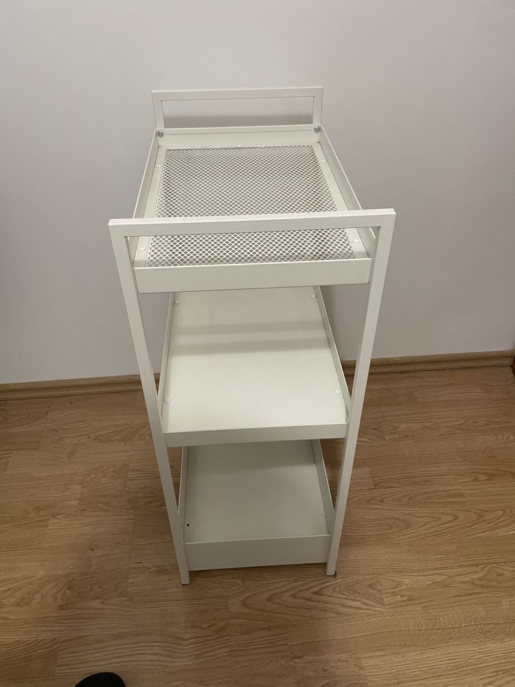 Biały stolik szafka IKEA (w zestawie są również kółka)