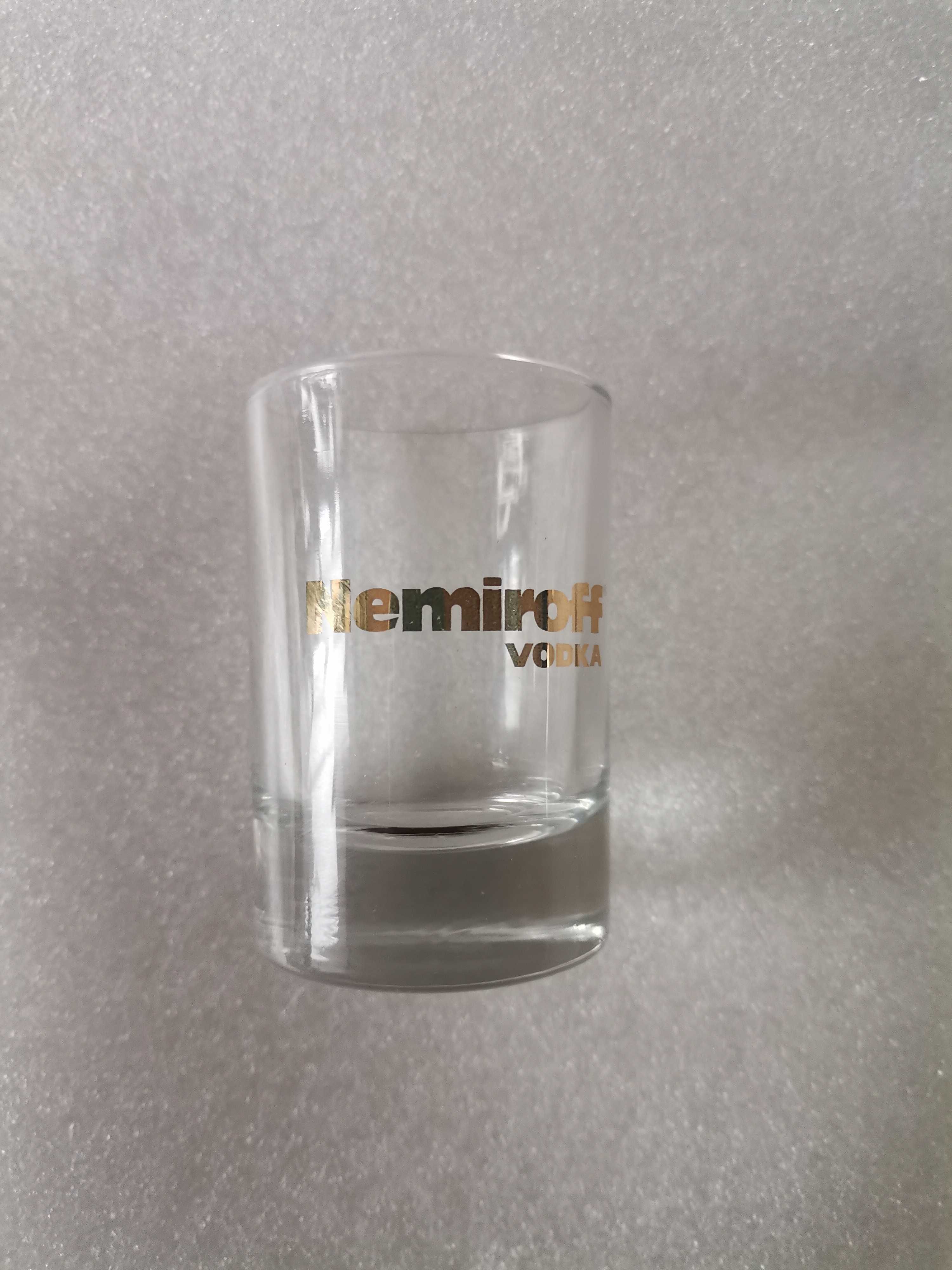 Kieliszki Nemiroff vodka