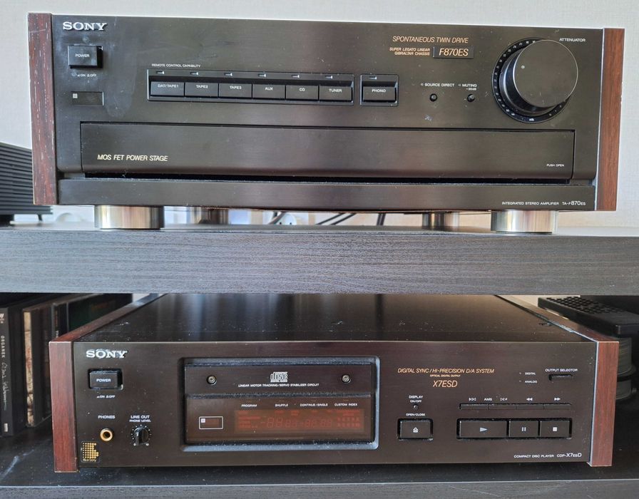 Odtwarzacz CD Sony X7ESD Biały kruk Hi-End