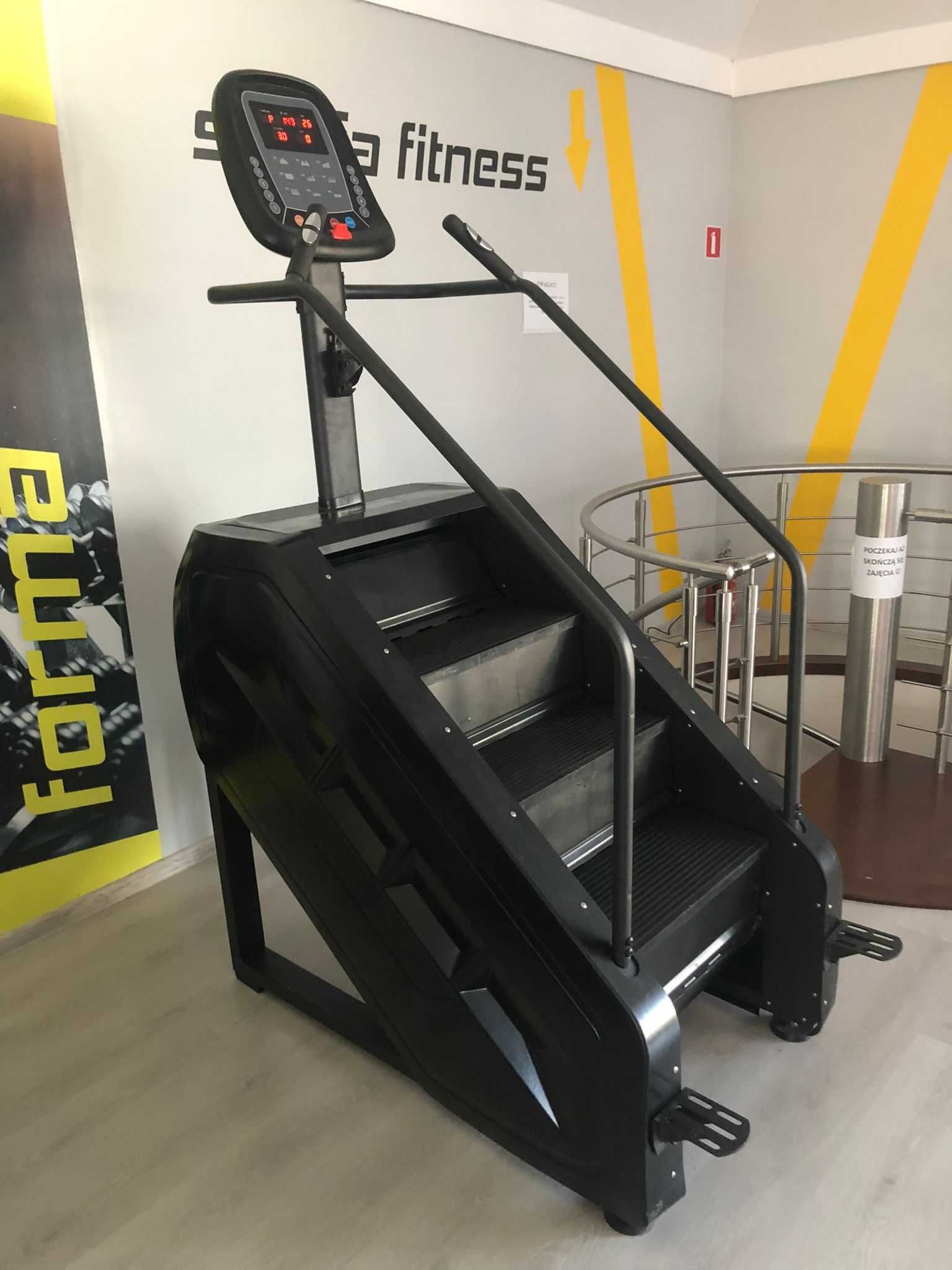 Schody fitness treningowe Nowe Komercyjne FV23%