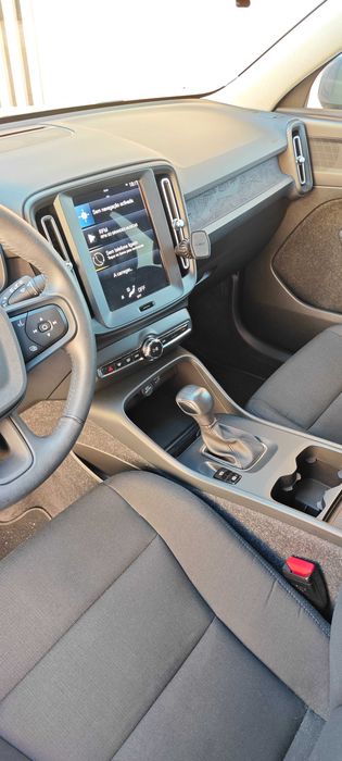 Volvo XC 40 1.5 T2 - 31mil kms