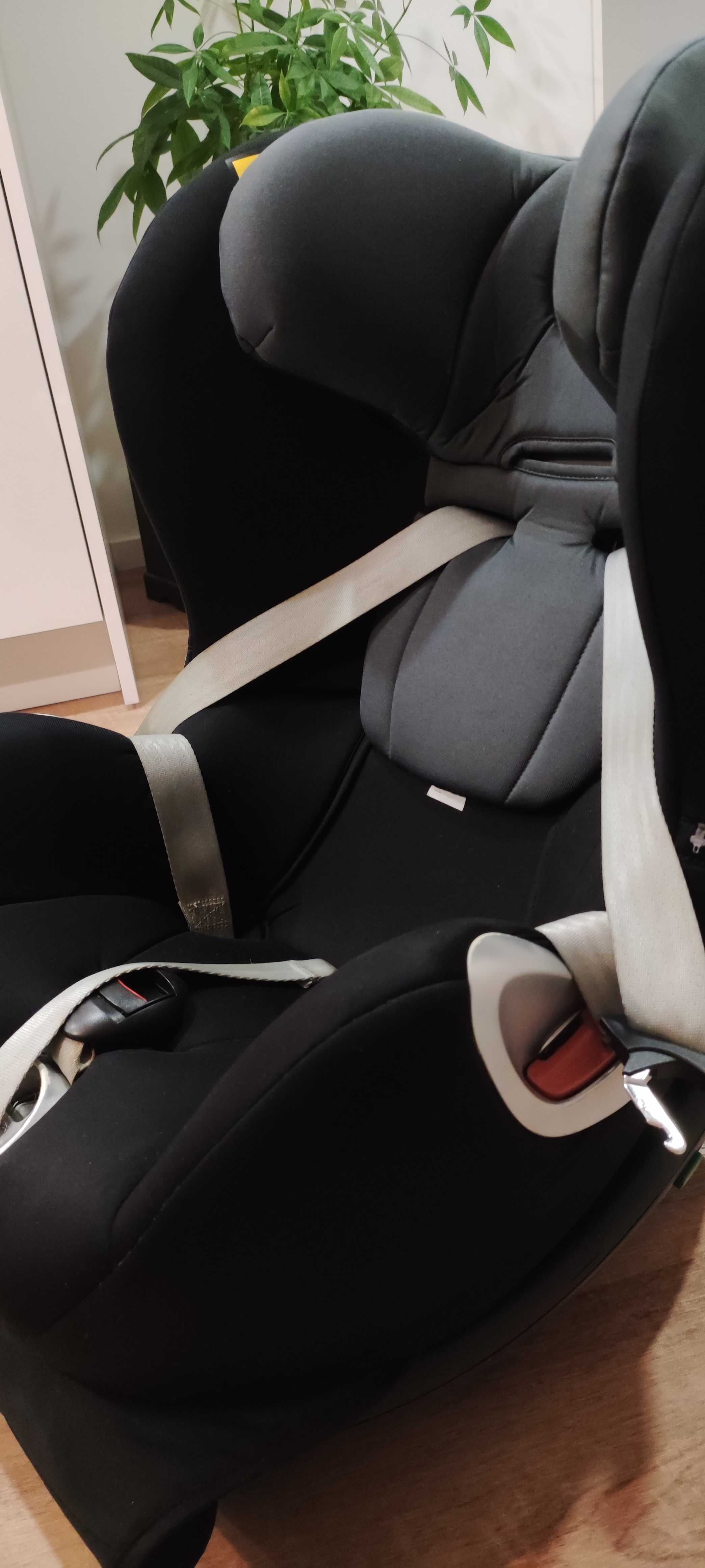Cadeira auto Cybex com base Isofix