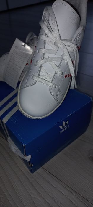 Buty dla dziewczynki firmy Adidas roz 32