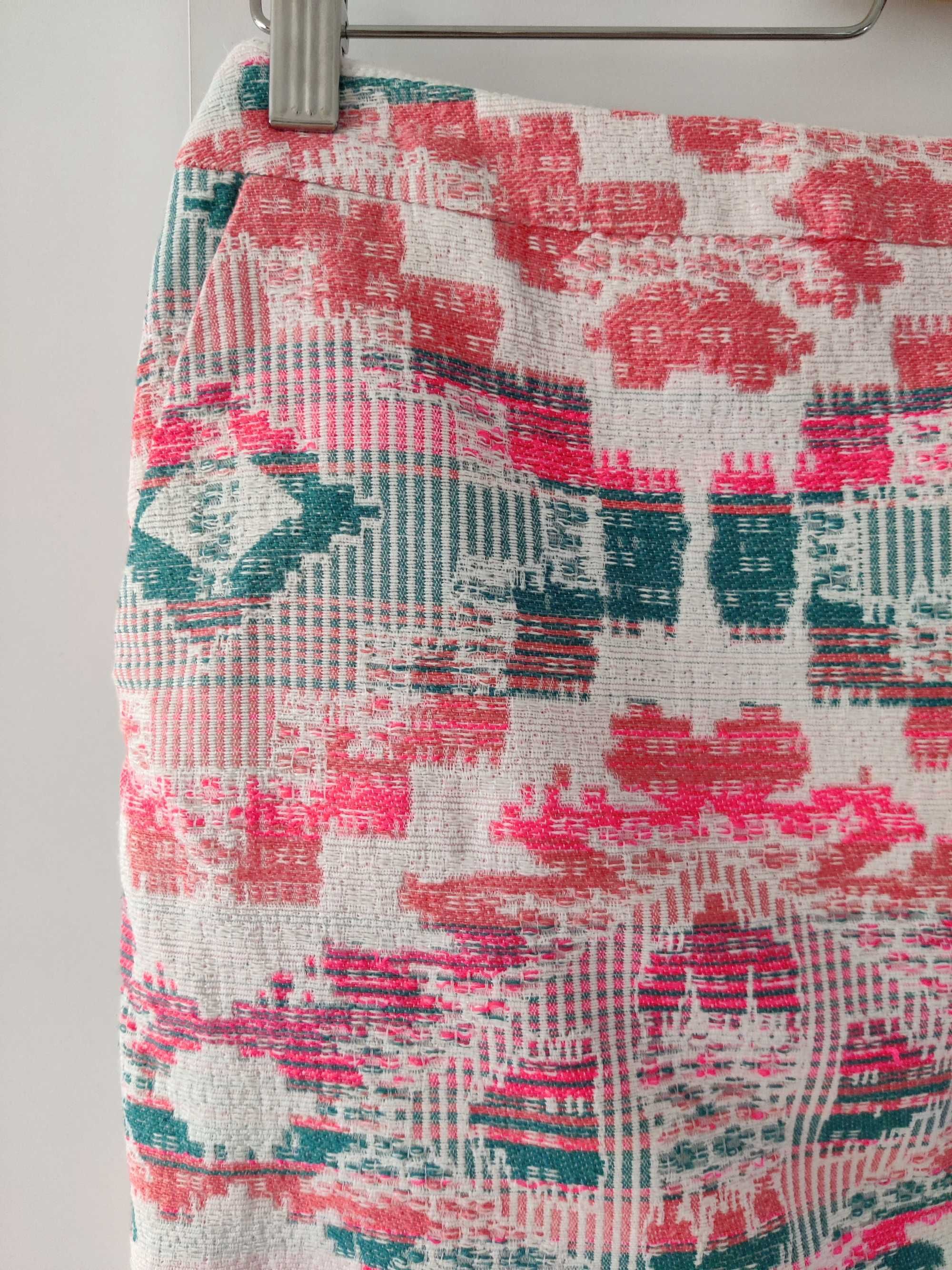 Krótka spódnica w azteckie wzory Promod 38