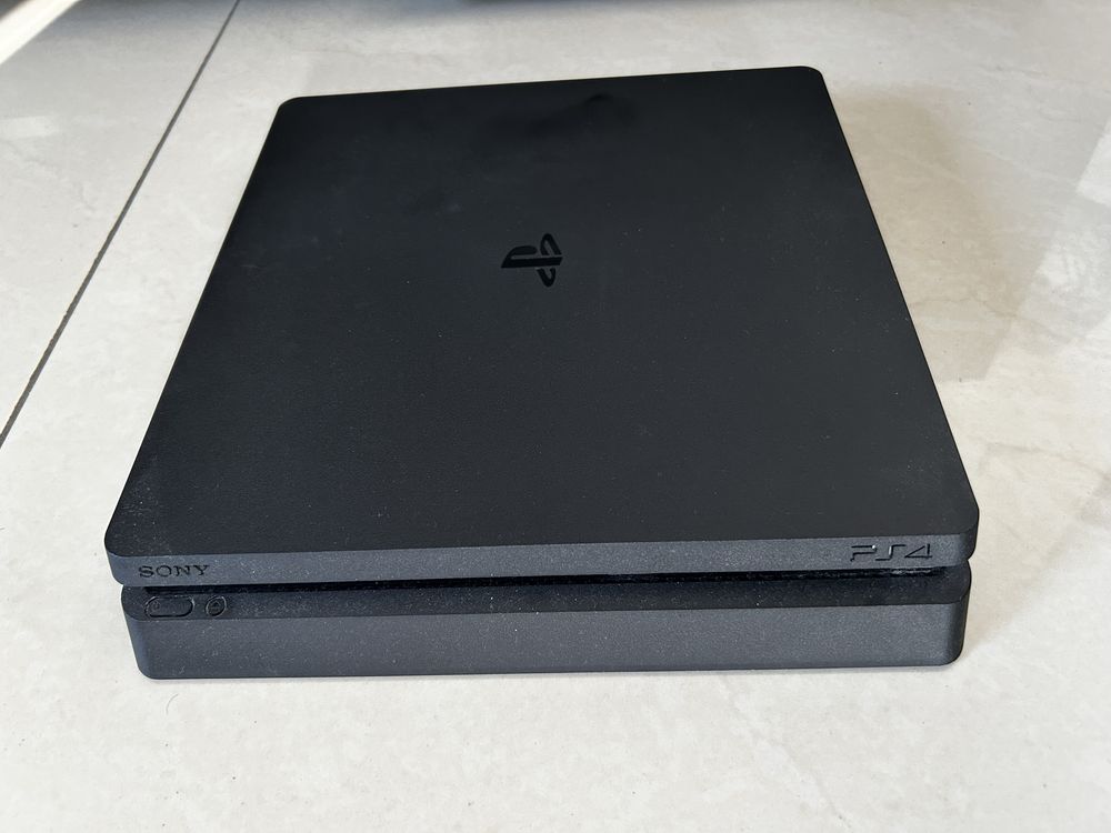 Playstation 4 Slim PS4 500 gb pad pudełko