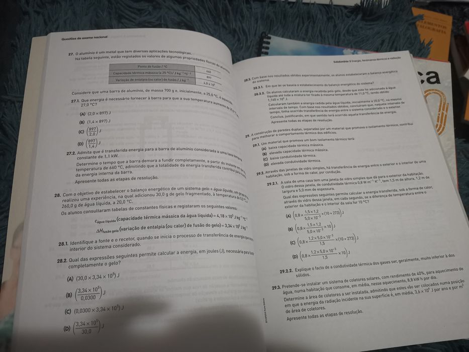 Cadernos de atividades novos de Física de 10ano