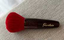 Pędzel firmy Guerlain