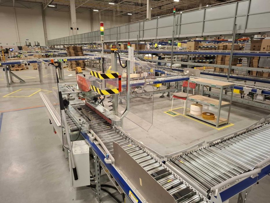 SSI Schaefer - przenośniki rolkowe, regały KDR, automatyka