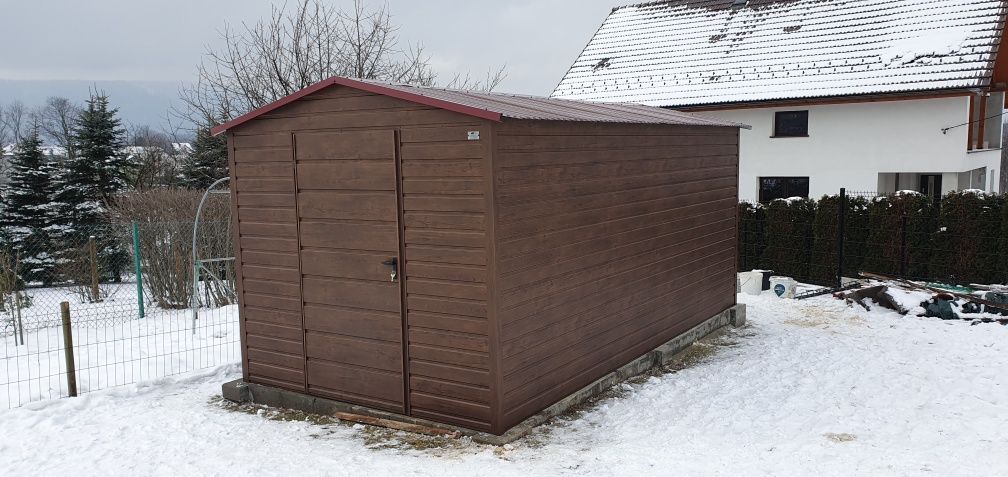 Garaże garaż blaszak wzmocniony profil brąz zadaszenie drewnopodobny