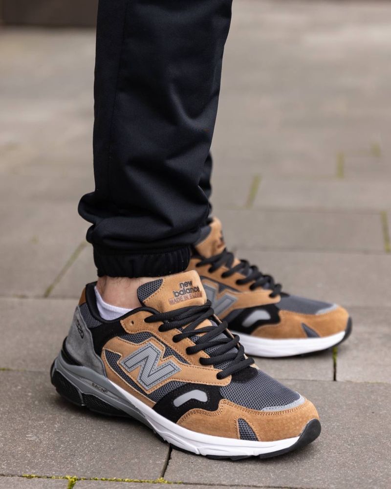 Чоловічі кросівки нью беланс New Balance 920 Black Gray Brown 41-45