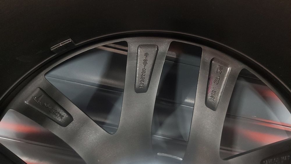 Koło Felga Opona 295/30R21 PIRELLI Tesla S Plaid 2021+