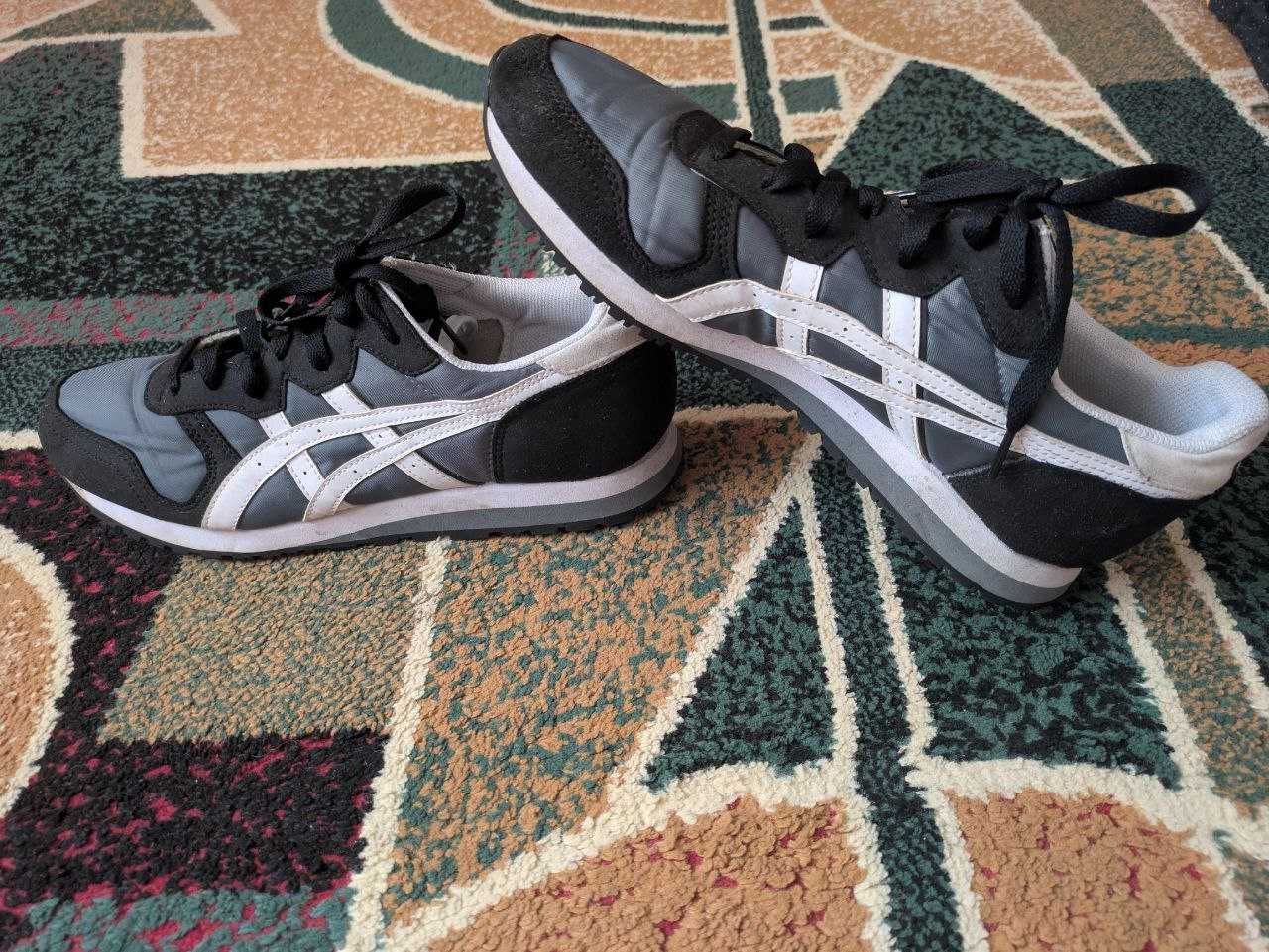кросівки Asics Oc Runner