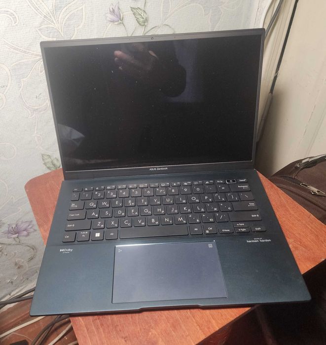 Asus Zenbook 14 OLED UX3402ZA. 8/512.